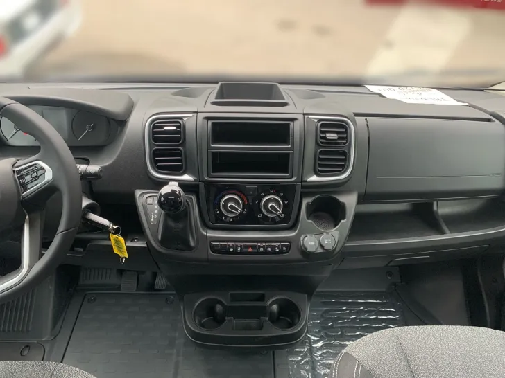 Fahrzeugbild LMC TRACER CITROEN 690 EL #5