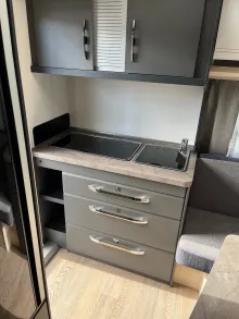 Fahrzeugbild Hobby DE LUXE 400 SFE #4