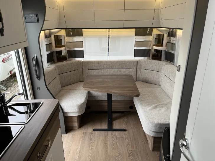 Fahrzeugbild Hobby EXCELLENT EDITION 495 UL #4