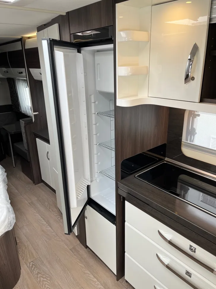 Fahrzeugbild Hobby PRESTIGE 650 KFU #5