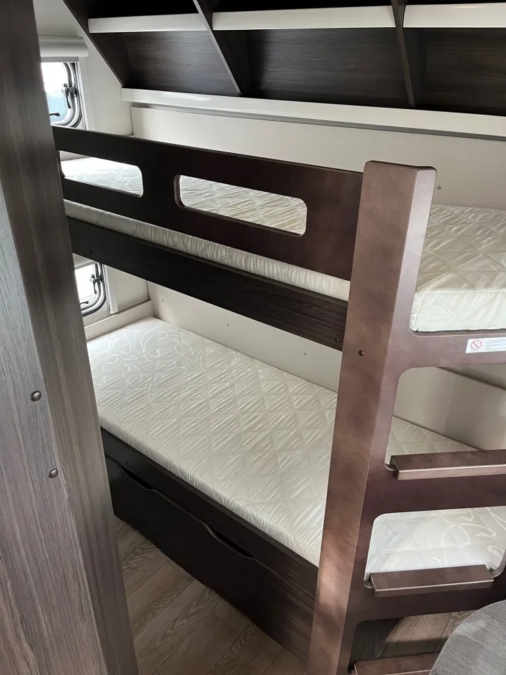 Fahrzeugbild Hobby PRESTIGE 650 KFU #9