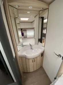 Fahrzeugbild Hobby De Luxe 460 UFe #5