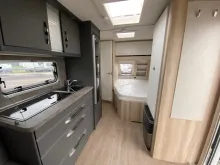 Fahrzeugbild Hobby De Luxe 460 UFe #9