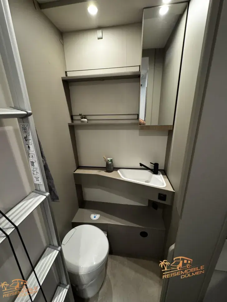 Fahrzeugbild LMC Tracer 730 EL Automatik #23