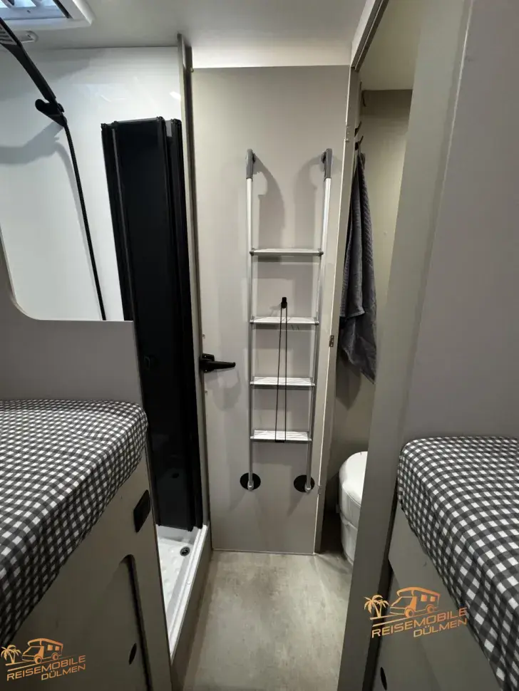 Fahrzeugbild LMC Tracer 730 EL Automatik #24