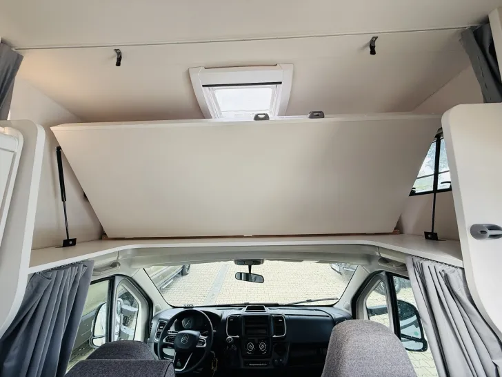 Fahrzeugbild Sunlight A 70 MJ26* 6 Schlafplätze* Großer Kühlschrank #17