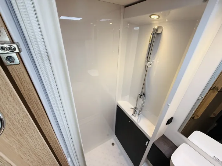 Fahrzeugbild Sunlight A 70 MJ26* 6 Schlafplätze* Großer Kühlschrank #33