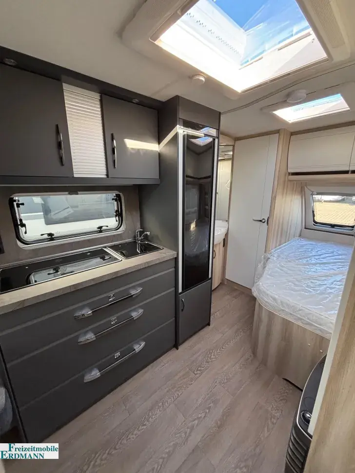 Fahrzeugbild Hobby De Luxe 460 UFe #8