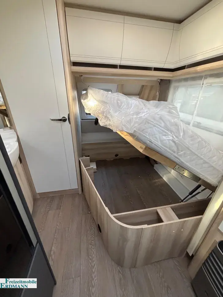 Fahrzeugbild Hobby De Luxe 460 UFe #11