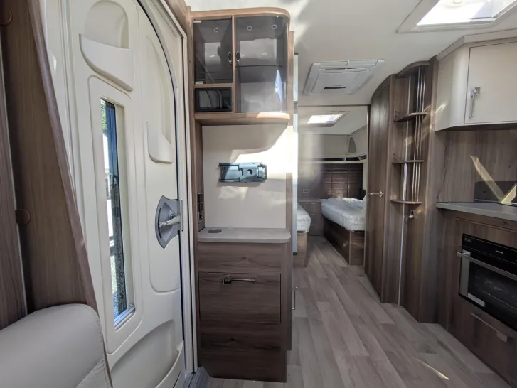 Fahrzeugbild Kabe Royal 540 GLE KS Klima/Mover/Bett-elekt #7