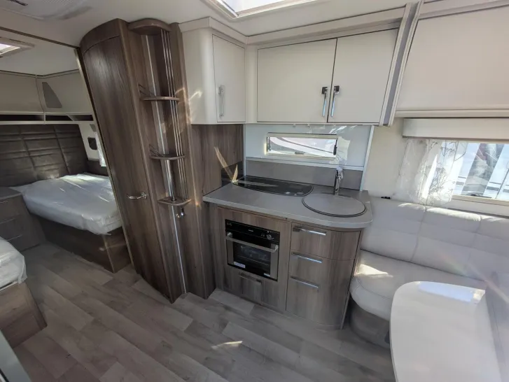 Fahrzeugbild Kabe Royal 540 GLE KS Klima/Mover/Bett-elekt #9