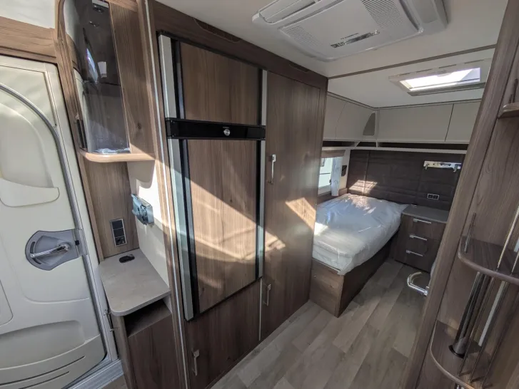 Fahrzeugbild Kabe Royal 540 GLE KS Klima/Mover/Bett-elekt #11