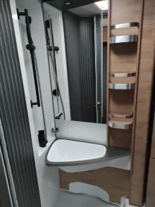 Fahrzeugbild Knaus L!VE TI 650 MEG Platinum Selection 140 PS / Automatik, 4045 #17