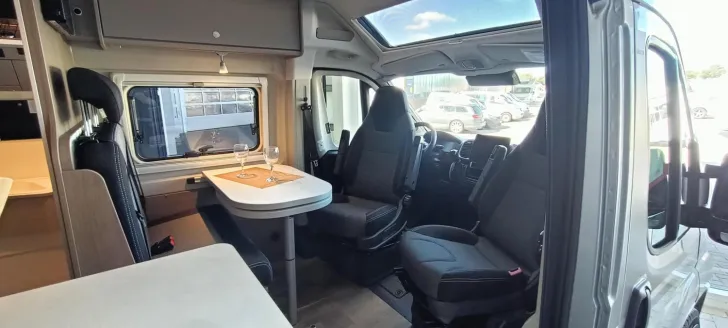 Fahrzeugbild Carado pro+ CV 640 MJ26 September 2025 Verfügbar #7