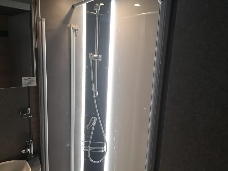 Fahrzeugbild Dethleffs Trend T 6877 DB Hubbett, X-, GT-, Familypaket #18