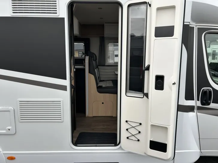 Fahrzeugbild Sunlight T 68 Adventure Edition #6