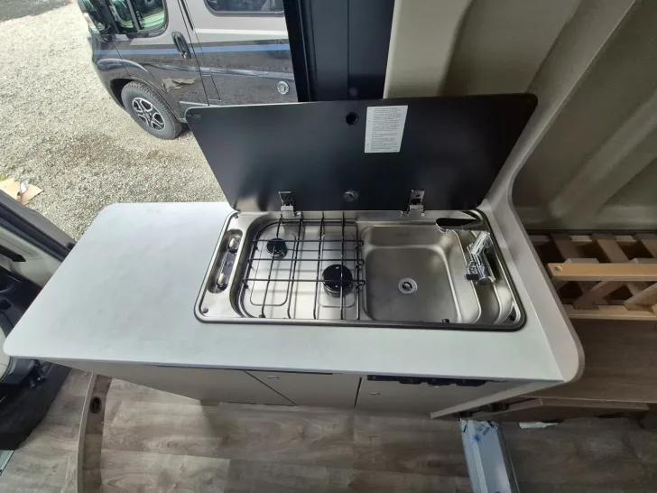 Fahrzeugbild Carado pro CV 602 Digital&Co-Driver Paket,100WSolar,2Ba #11