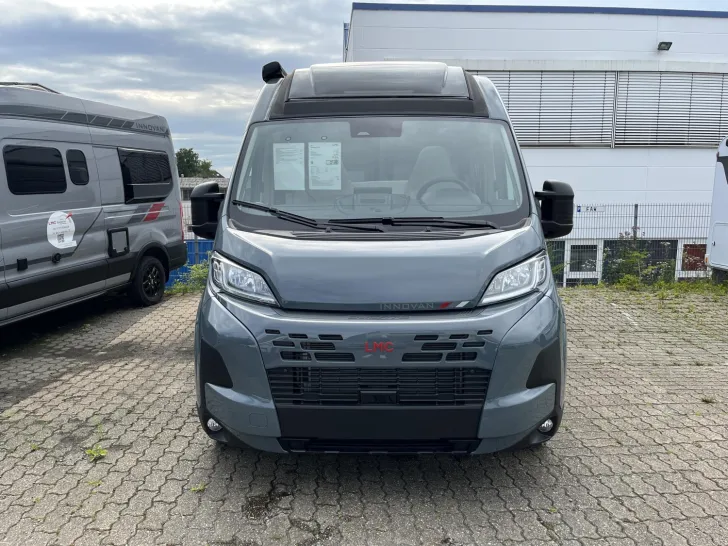 Fahrzeugbild LMC Innovan 640 #3