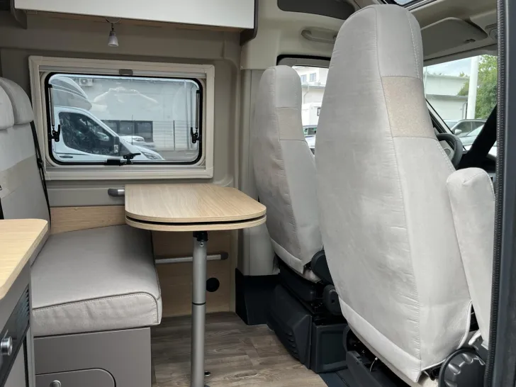 Fahrzeugbild LMC Innovan 640 #10