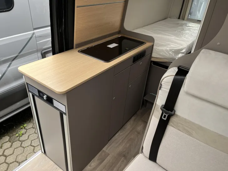 Fahrzeugbild LMC Innovan 640 #20