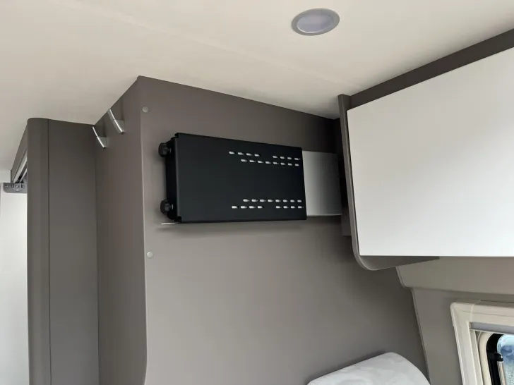 Fahrzeugbild LMC Innovan 640 #22