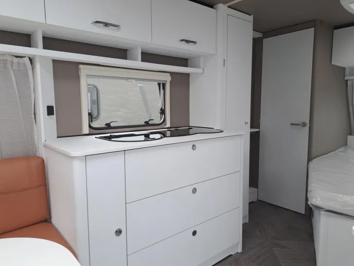 Fahrzeugbild Dethleffs c-go 475 FR 10 Years Edition, Duo Control #9