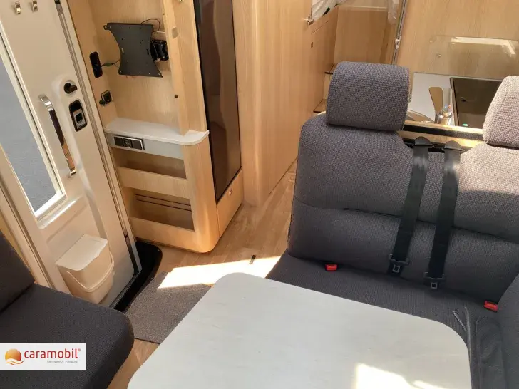 Fahrzeugbild Hymer B-MC T 680 Autark/RFK/Navi/Markise) #12