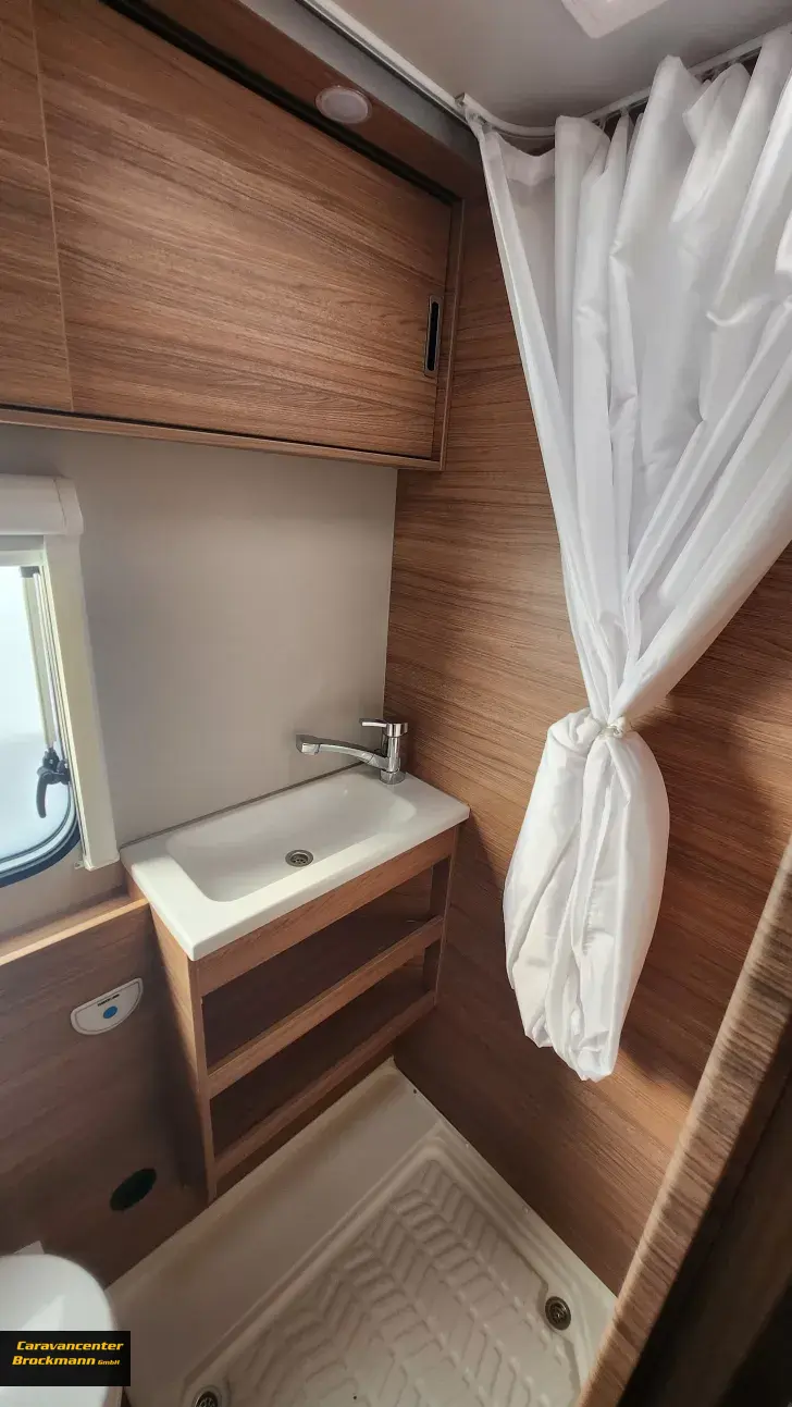 Fahrzeugbild Weinsberg CaraHome 650 DG sofort verfügbar #17