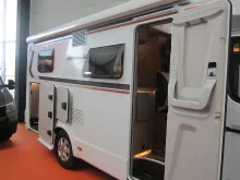 Fahrzeugbild Weinsberg CaraCompact EDITION PEPPER 640 MEG Distronic, MBUX, Fenster h.l. #3