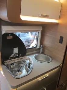 Fahrzeugbild Weinsberg CaraCompact EDITION PEPPER 640 MEG Distronic, MBUX, Fenster h.l. #6