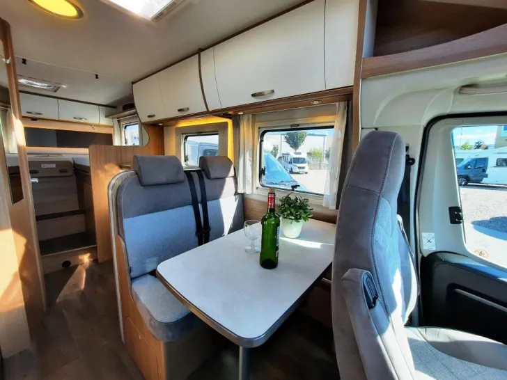 Fahrzeugbild Carado T 338 #8