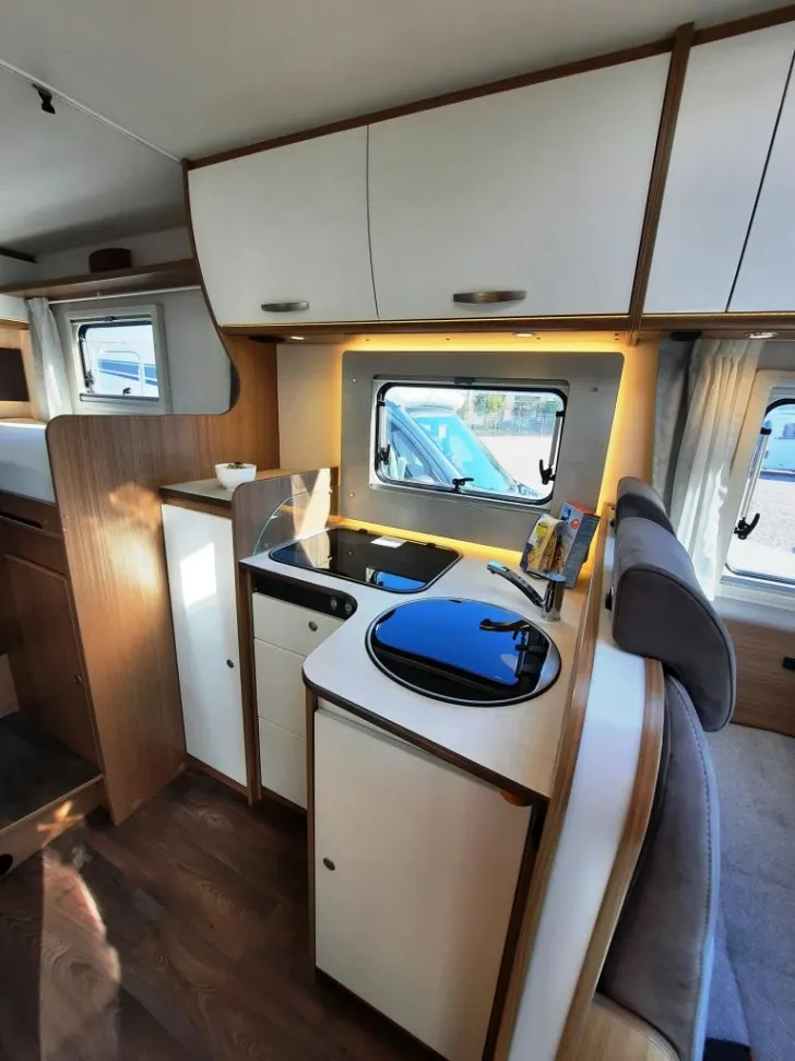 Fahrzeugbild Carado T 338 #11