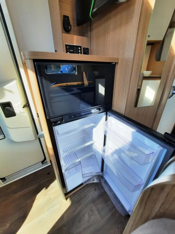 Fahrzeugbild Carado T 338 #14