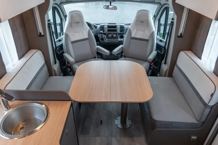 Fahrzeugbild LMC Tourer Lift H 720 *Navi*RFK*Markise *Hubbett* #11