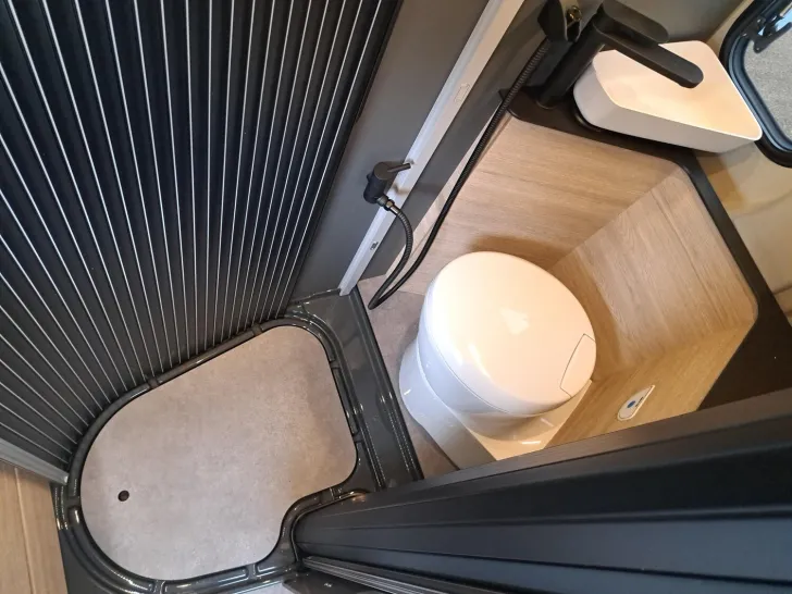 Fahrzeugbild Dethleffs Globetrail 540 DR Citroen Automatik, Elektro-, Komfortpaket #17