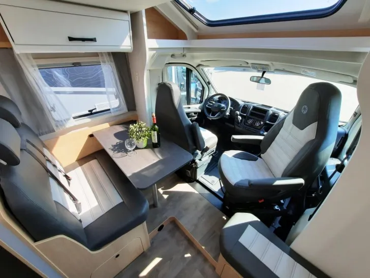 Fahrzeugbild Sunlight T 67S Adventure Edition #8
