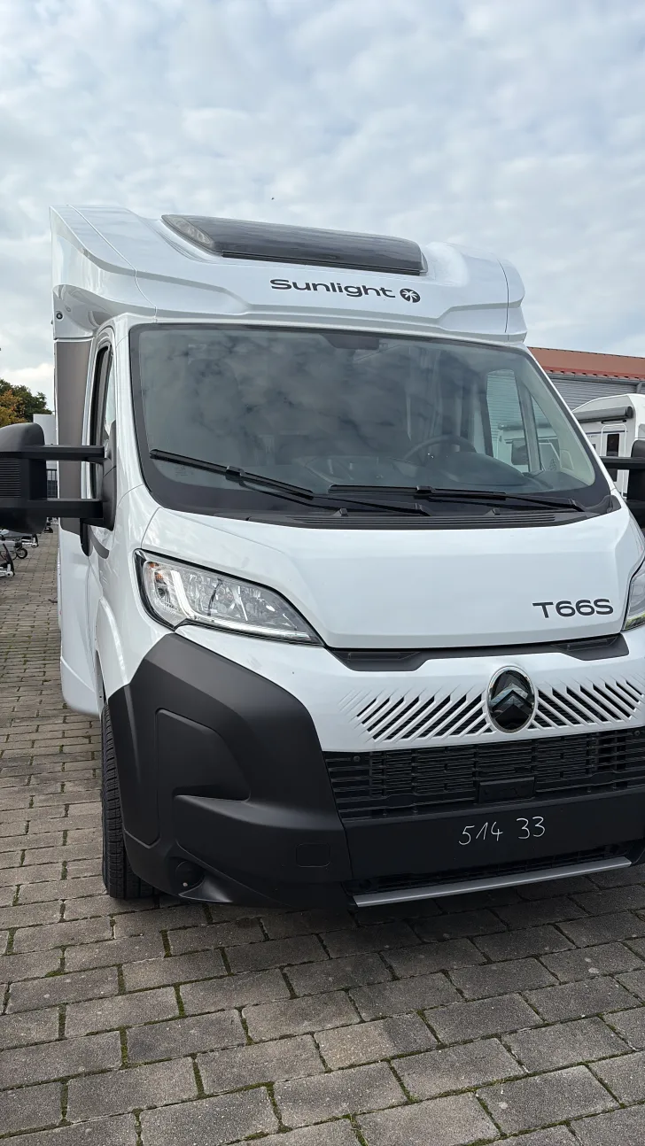 Fahrzeugbild Sunlight T 66S #11
