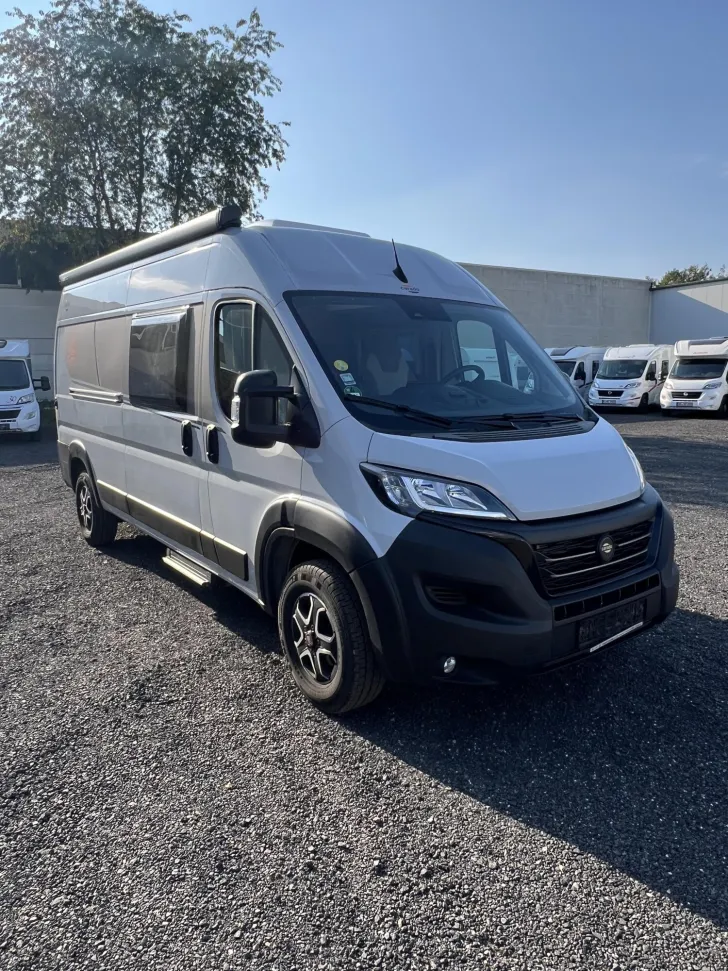 Fahrzeugbild Carado Edition15 CV 600 *AHK*Markise*NAVI*RFK*Luftfeder #3