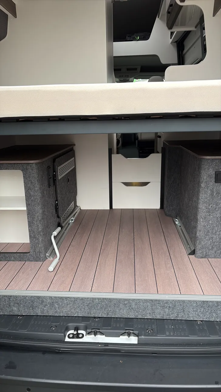Heckgarage VanTourer 600 D (MAN) sehr gepflegt