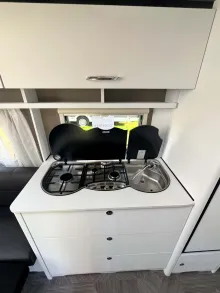 Fahrzeugbild Dethleffs c' go 495 FR mit Vorzelt Milano Gr. 14 #9