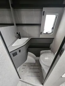 Fahrzeugbild Hymer Eriba Eriba Novaline 442 Autark|Booster|1800kg|Gasdose #16