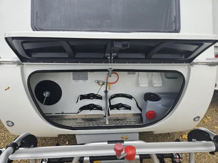 Fahrzeugbild Hymer Eriba Eriba Novaline 442 Autark|Booster|1800kg|Gasdose #19