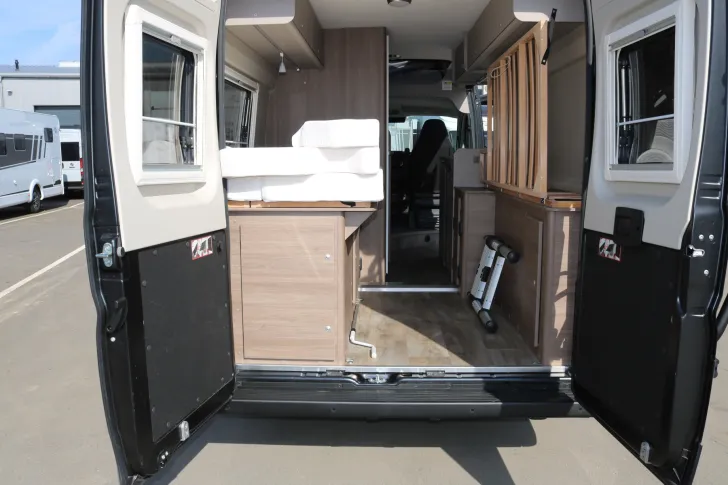 Fahrzeugbild Carado Camper Van CV 640 AT9G+SAT+Markise+DUO Control #12