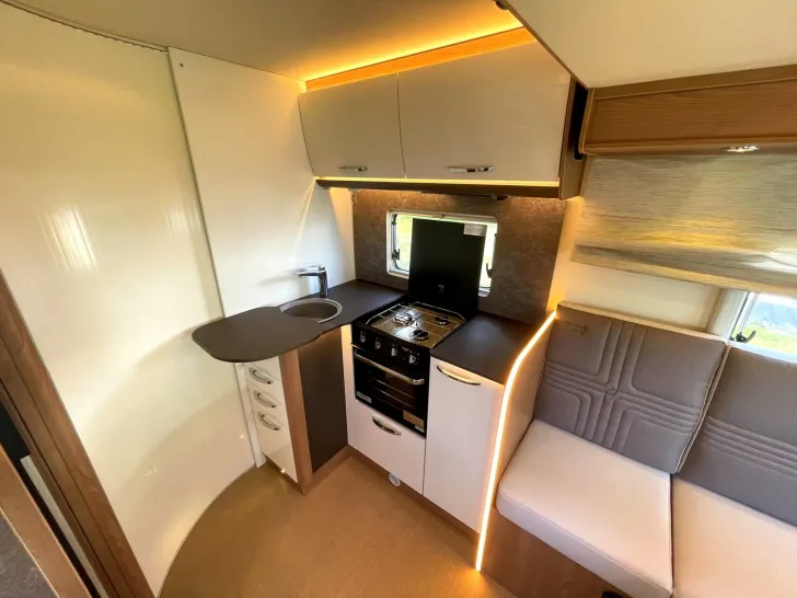 Fahrzeugbild Bürstner Lyseo TD 684 G BACKOFEN|MARKISE|RFK|NAVI #15