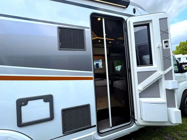 Fahrzeugbild Bürstner Lyseo TD 744 AUTOMATIK|MARKISE|SAT-TV|COMBI 6E #6