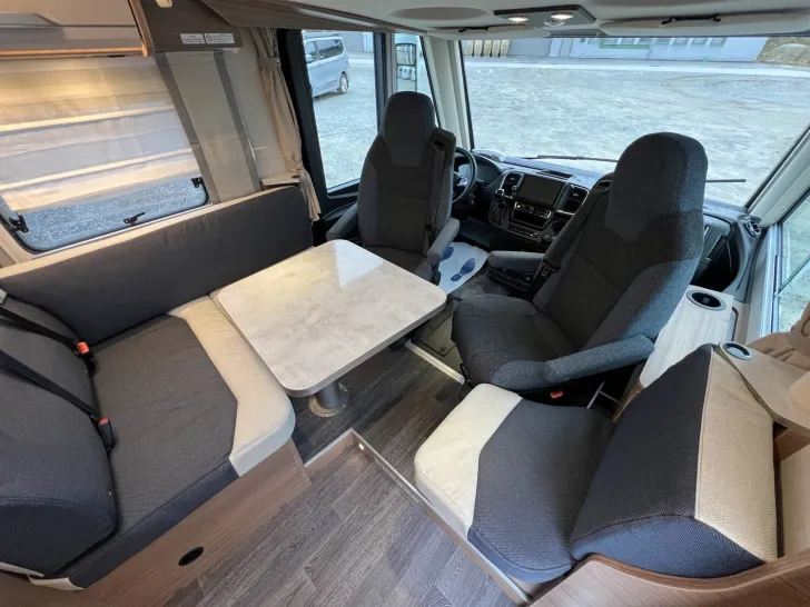 Fahrzeugbild Knaus Van i 650 MEG Dachklima | TV | Navi | Kamera #9