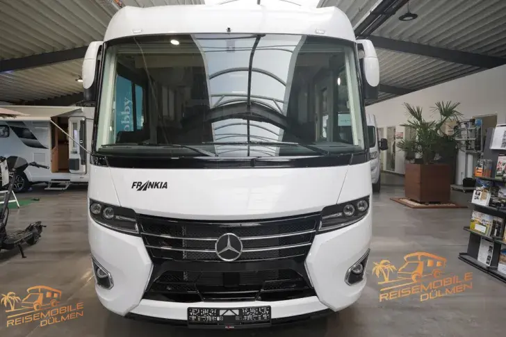 Fahrzeugbild Frankia Platin I 8400 GD #2