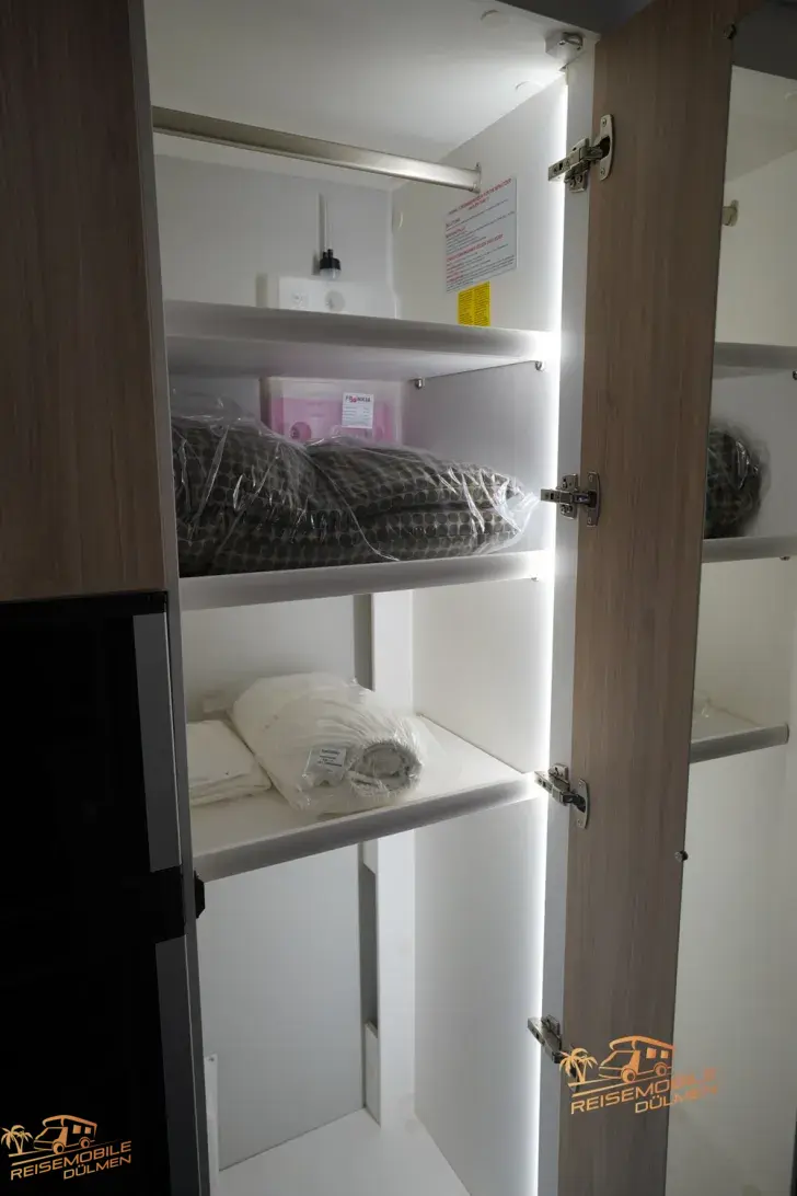 Fahrzeugbild Frankia Platin I 8400 GD #26