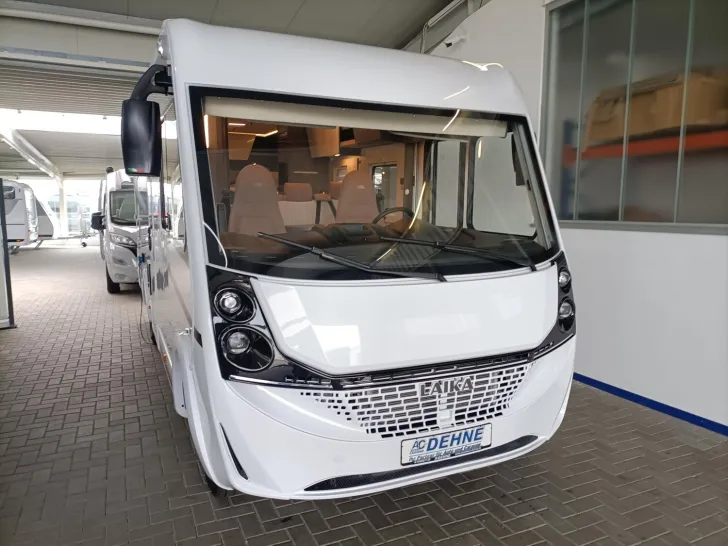 Fahrzeugbild Laika Kosmo H 1319 #1