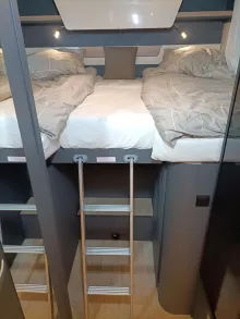 Fahrzeugbild Laika Kosmo H 1319 #16